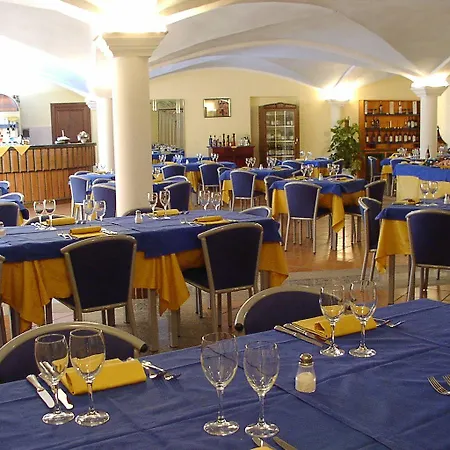 Amareclub Le Rose Hotel