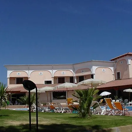 Amareclub Le Rose San Teodoro (Sardinia)