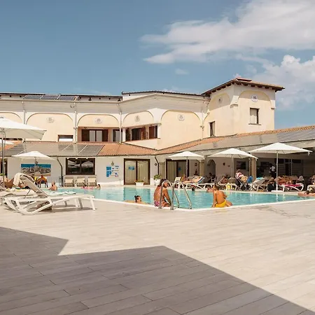 Amareclub Le Rose Hotel