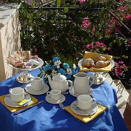 Hotel Amareclub Le Rose 4*