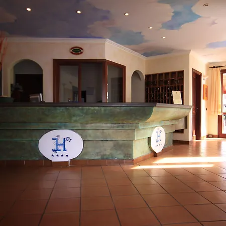 Amareclub Le Rose Hotel San Teodoro (Sardinia)