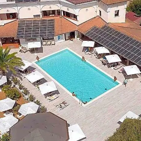 Hotel Amareclub Le Rose San Teodoro (Sardinia)