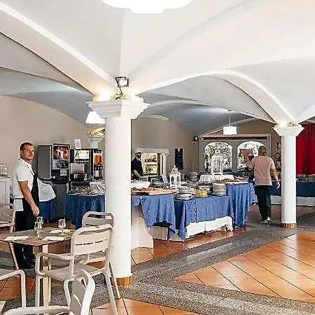 Hotel Amareclub Le Rose 4*
