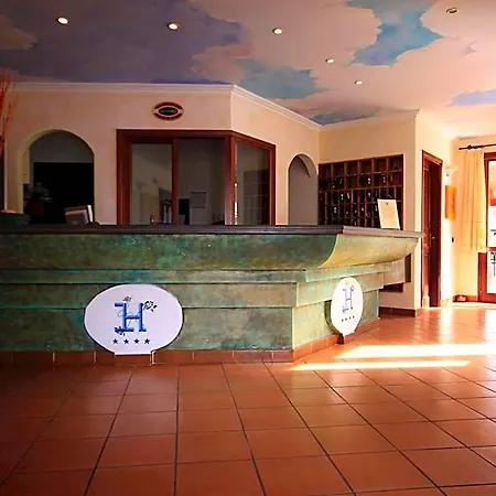 Amareclub Le Rose Szálloda 4*