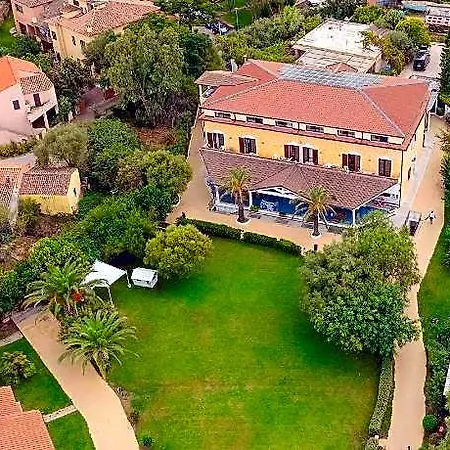 Amareclub Le Rose מלון 4*